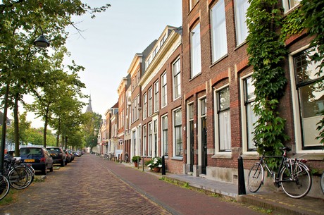 delft