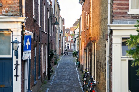 delft