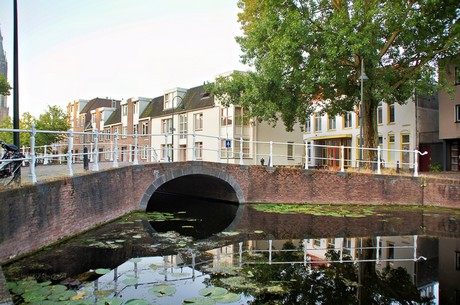 delft