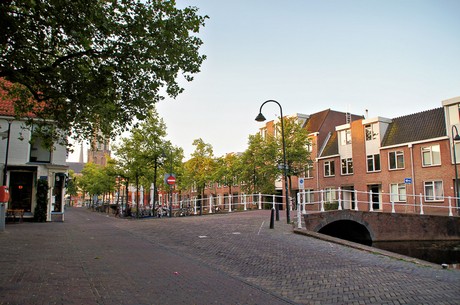 delft