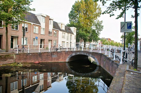 delft