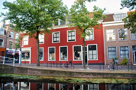 delft