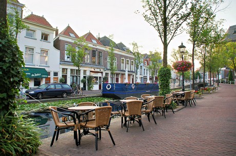 delft