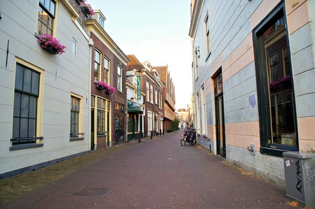 delft