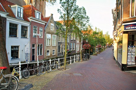 delft