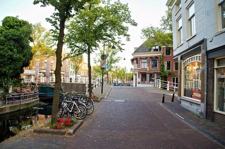delft