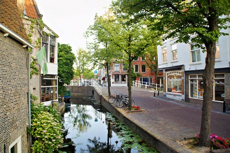 delft