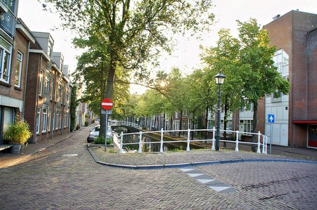delft