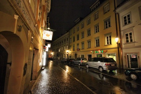 klagenfurt-am-woerthersee-abend