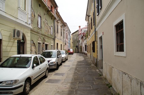 izola