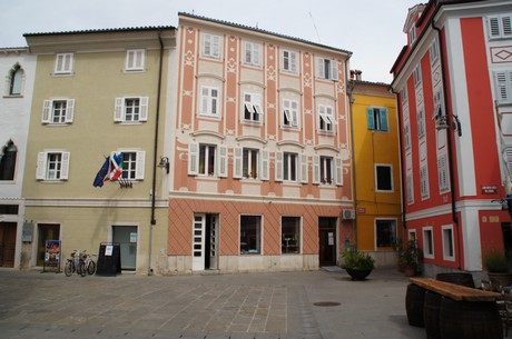 izola