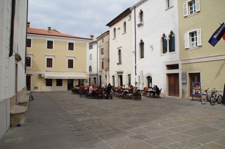 izola