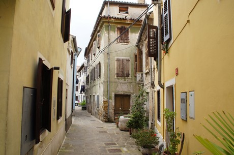 izola