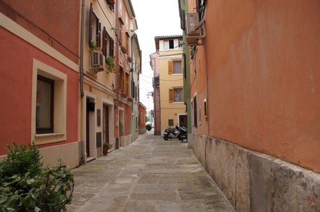 izola