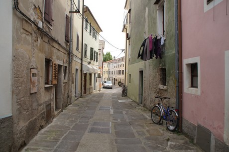 izola